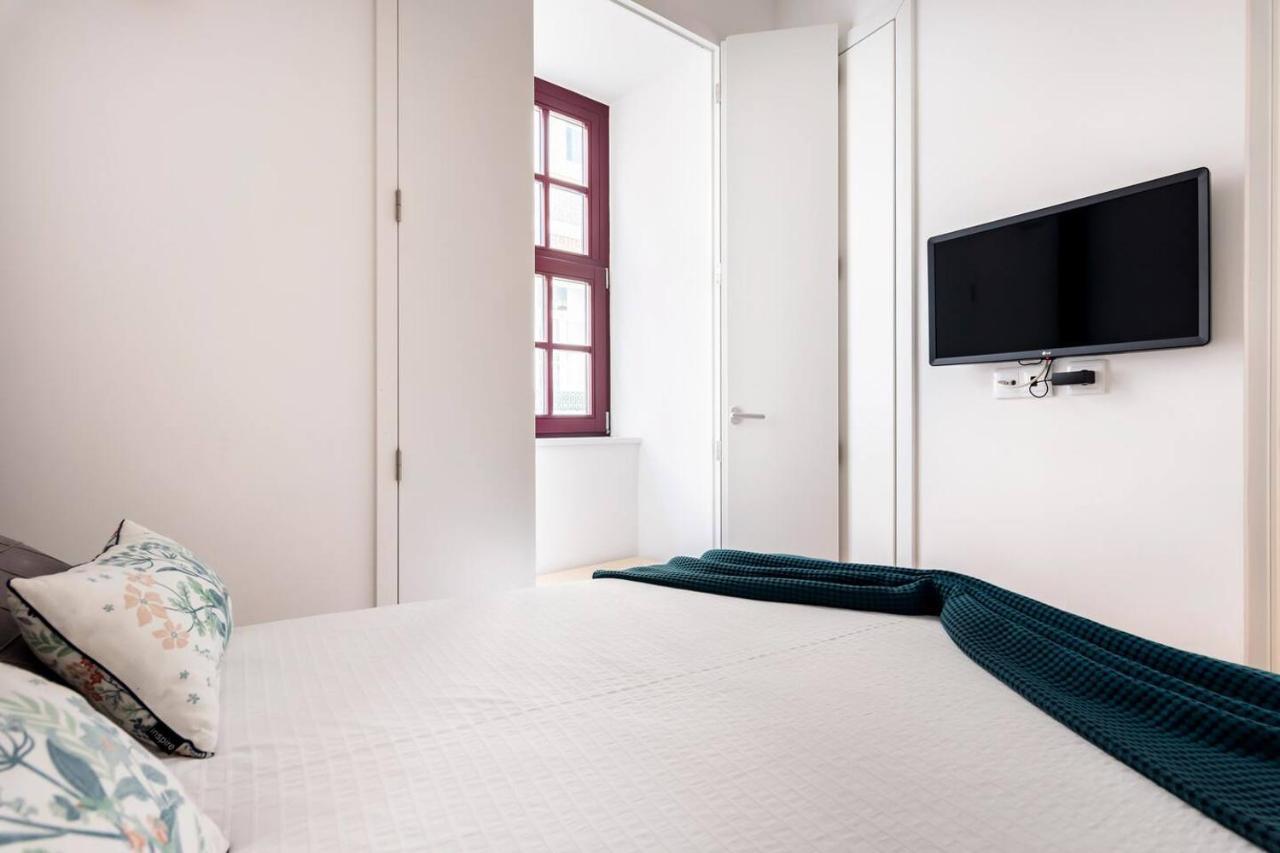Neptuno Boutique Apartment - No Coracao Do Centro De Aveiro Bagian luar foto